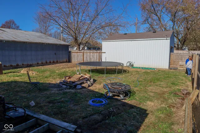 $67,000 | 2428 South J Street, Elwood, IN 46036