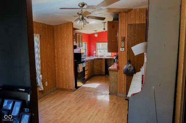 $67,000 | 2428 South J Street, Elwood, IN 46036