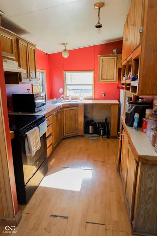 $67,000 | 2428 South J Street, Elwood, IN 46036