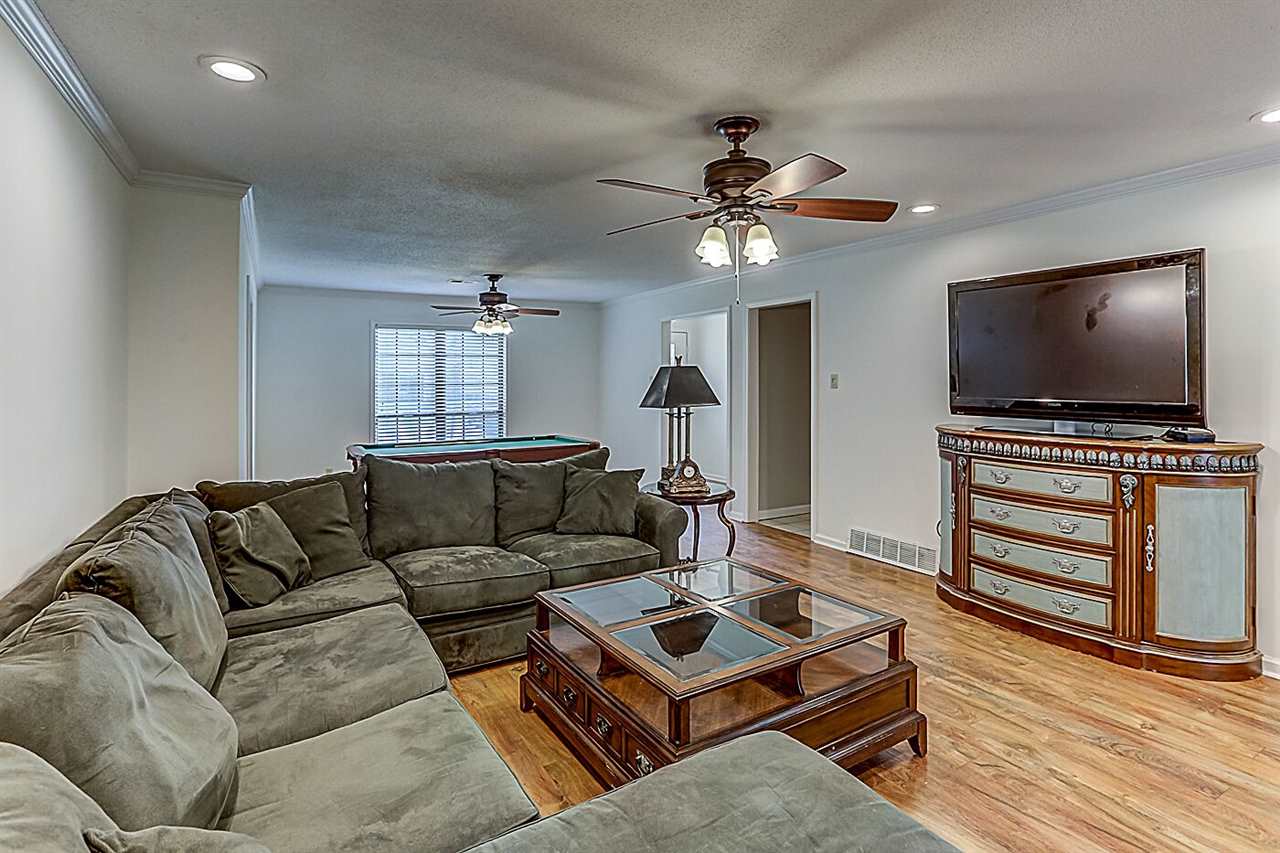 8090 Neshoba Road Germantown, TN 38138 - Photo 10 of 13 Gallery Image 10