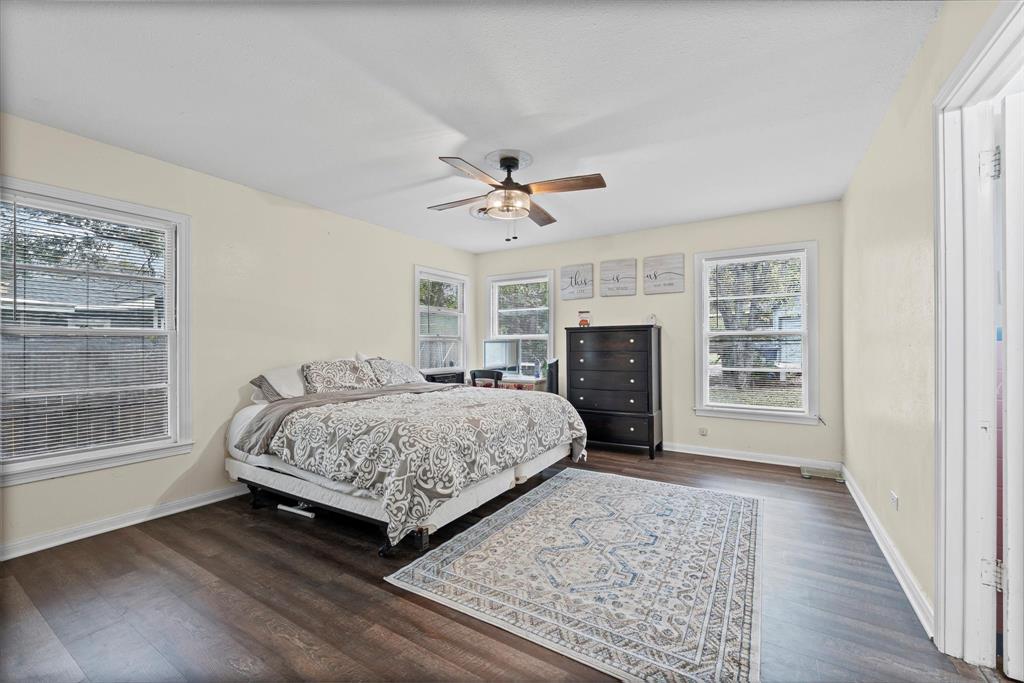 1208 Sunset Street Waco, TX 76710 - Photo 11 of 24 a living room with furniture and a fireplace