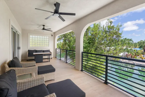 $2,295,000 | 937 Gulf Drive, Summerland Key, FL 33042