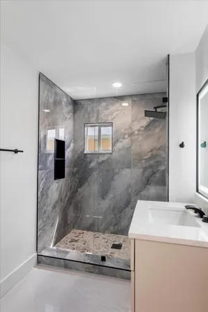 $2,295,000 | 937 Gulf Drive, Summerland Key, FL 33042