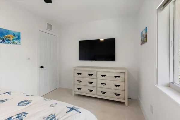 $2,295,000 | 937 Gulf Drive, Summerland Key, FL 33042