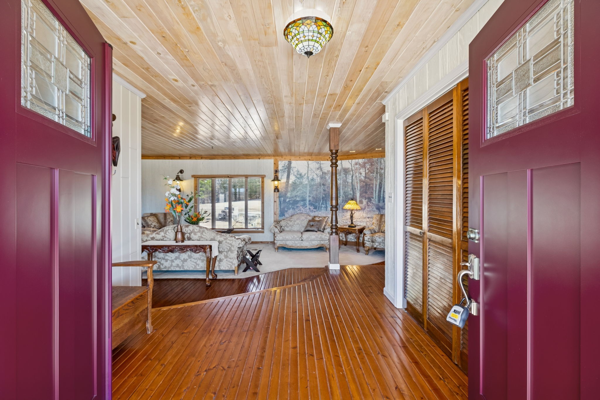 1372 Short Mountain Road McMinnville, TN 37110 - Photo 2 of 31