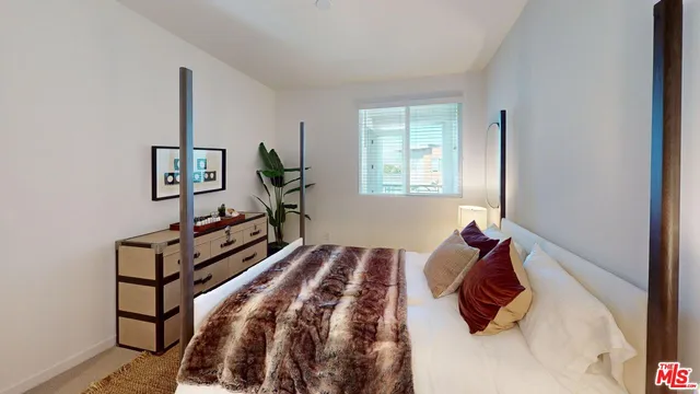 $3,721 | 11950 Erwin Street, Unit B491, North Hollywood, CA 91606