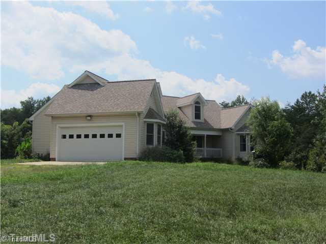 390 Duggins Road Stoneville, NC 27048 - Photo 1 of 13 Exterior Front.