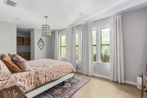 $1,800,000 | 2218 Lindell Avenue, Austin, TX 78704
