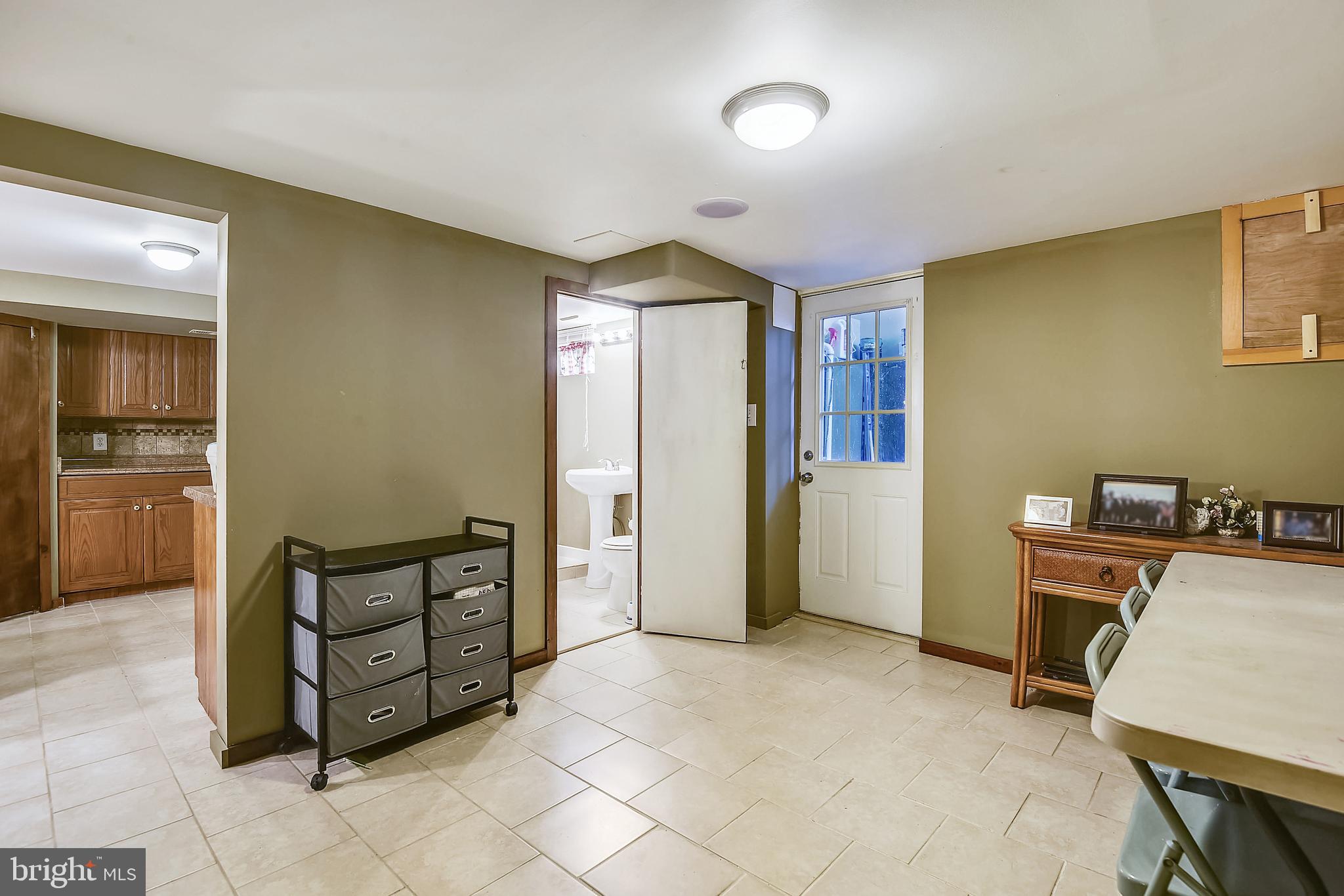 2605 Plainfield Road Baltimore, MD 21222 - Photo 22 of 31 Lower Level Craft Area View 1