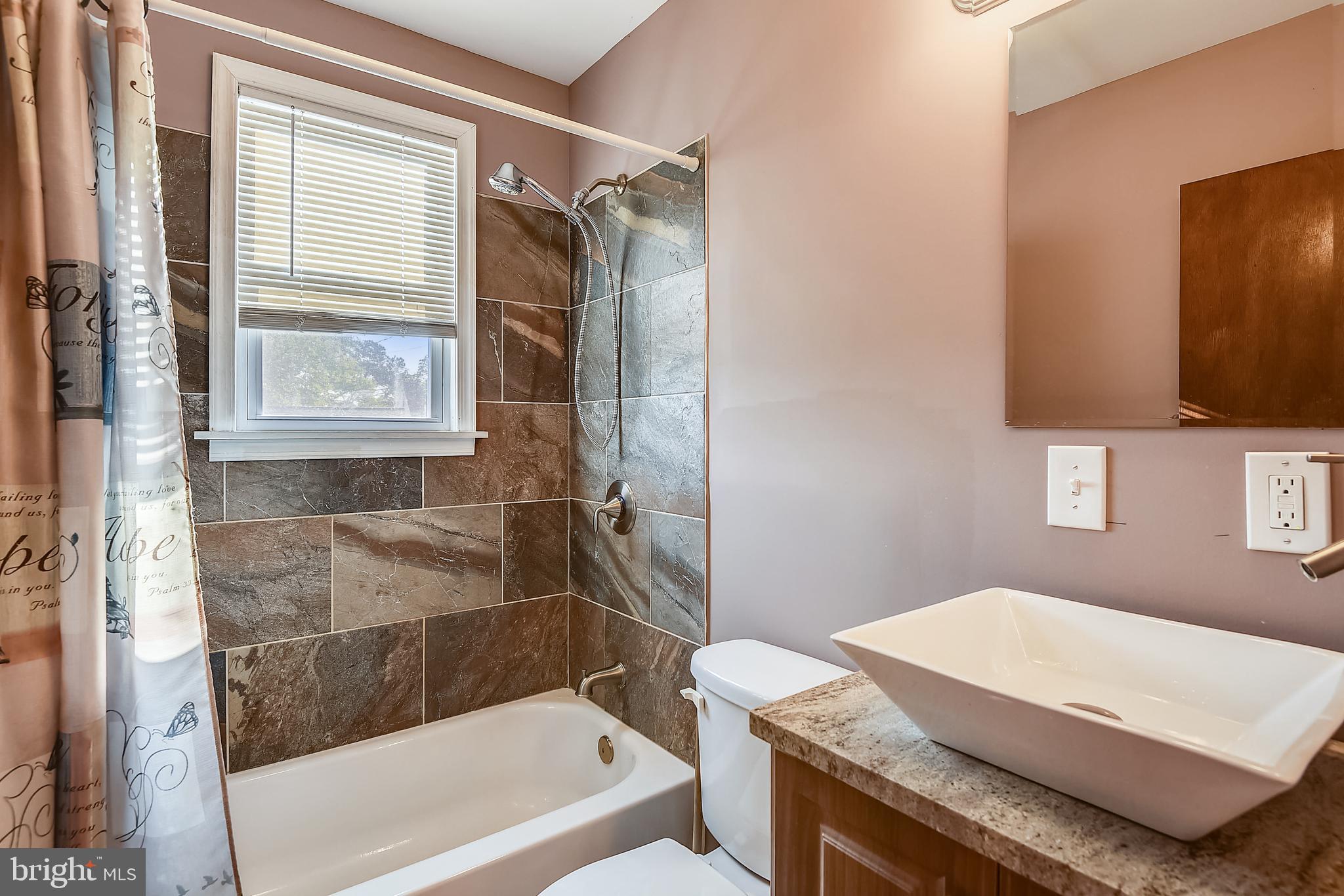 2605 Plainfield Road Baltimore, MD 21222 - Photo 26 of 31 Main bathroom Main level
