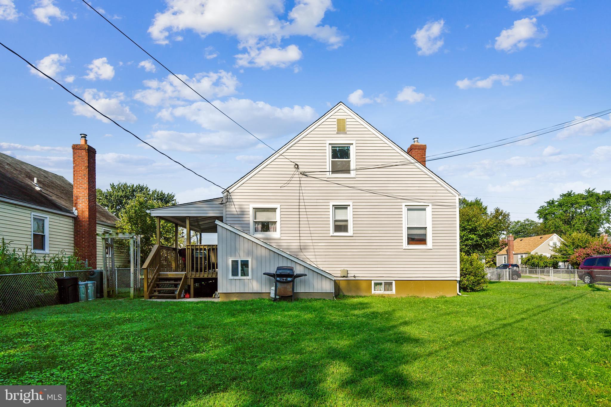 2605 Plainfield Road Baltimore, MD 21222 - Photo 4 of 31 Back view