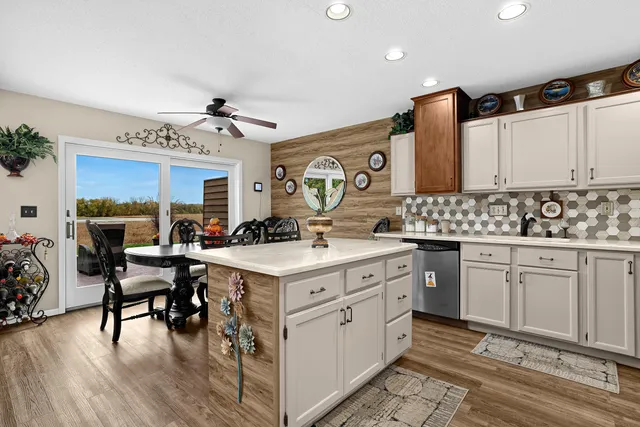 $514,900 | 1025 Lauderdale North, Onalaska, WI 54650