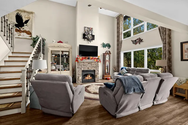 $514,900 | 1025 Lauderdale North, Onalaska, WI 54650