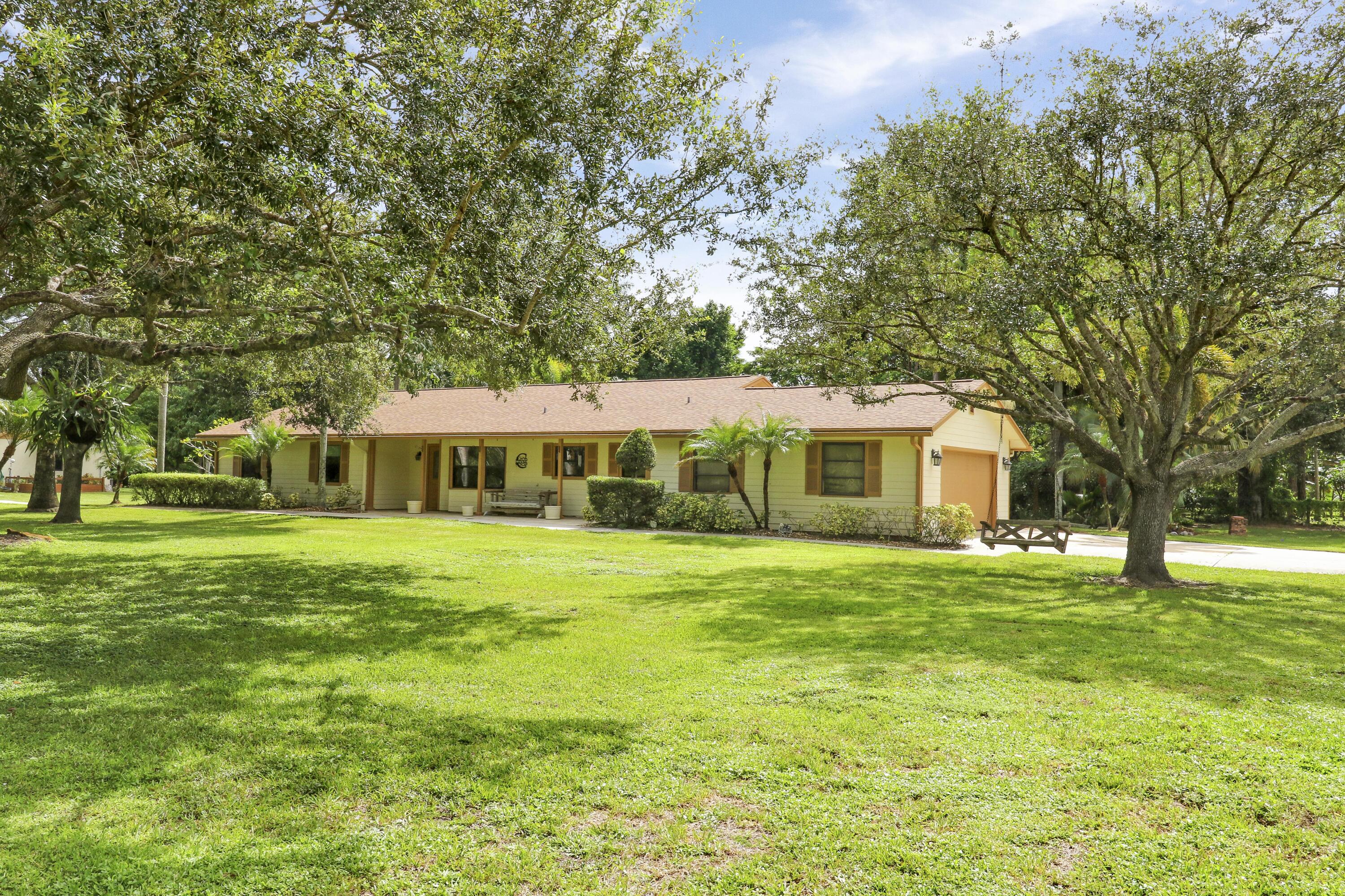 12818 Old Indiantown Road Jupiter, FL 33478 - Photo 3 of 60 House2-13