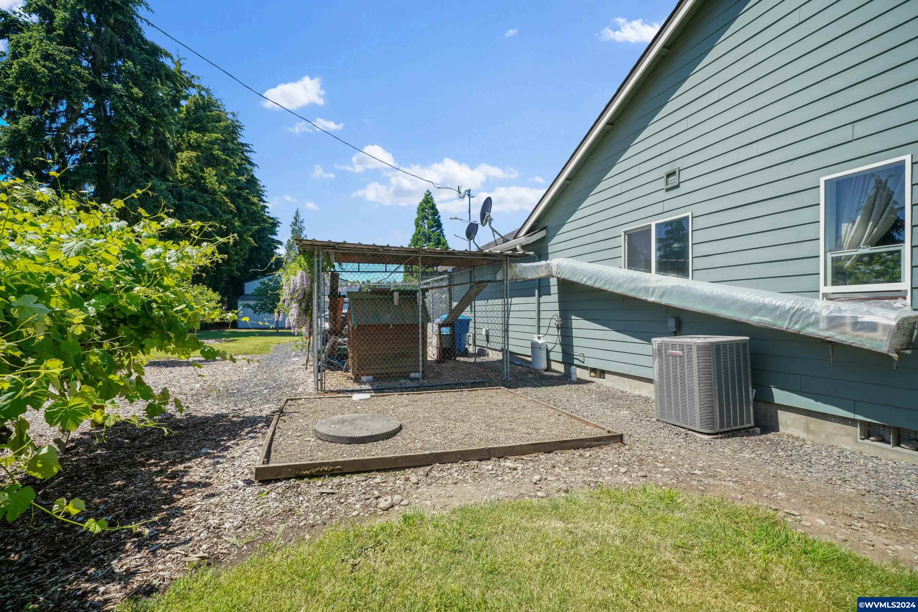 12196 Brick Road Southeast Turner, OR 97392 - Photo 29 of 42