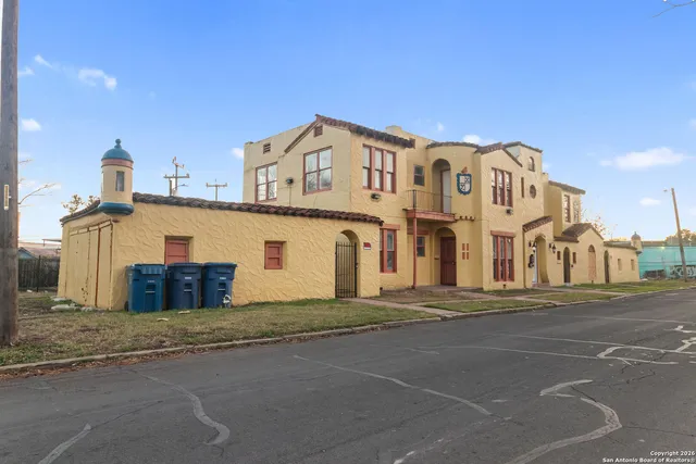 $975 | 1630 West Rosewood Avenue, Unit B, San Antonio, TX 78201