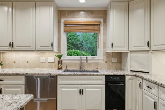 $7,800 | 321 Granny White Pike, Brentwood, TN 37027