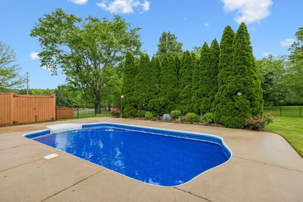 $7,800 | 321 Granny White Pike, Brentwood, TN 37027