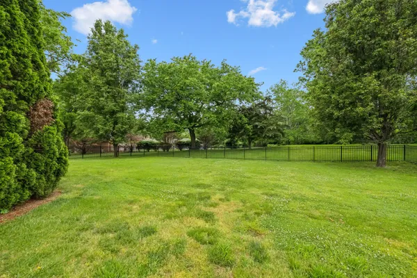 $7,800 | 321 Granny White Pike, Brentwood, TN 37027