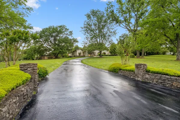 $7,800 | 321 Granny White Pike, Brentwood, TN 37027