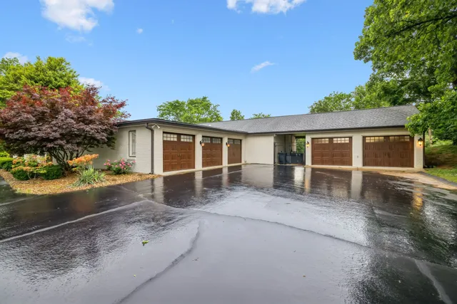 $7,800 | 321 Granny White Pike, Brentwood, TN 37027