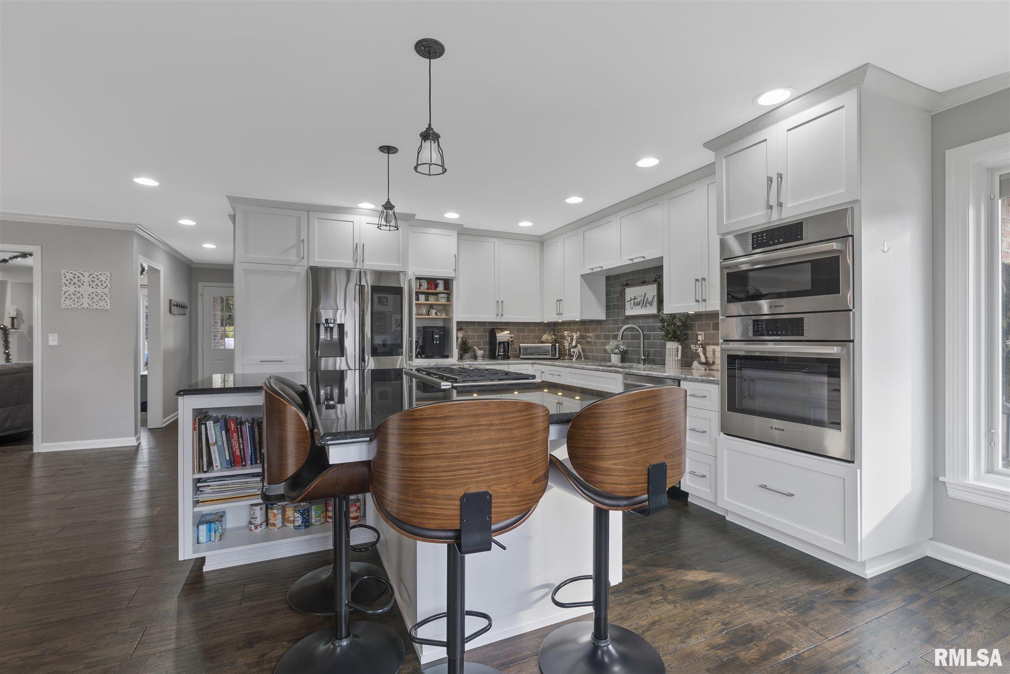407 West Wolf Road Peoria, IL 61614 - Photo 14 of 42 Gallery Image 14