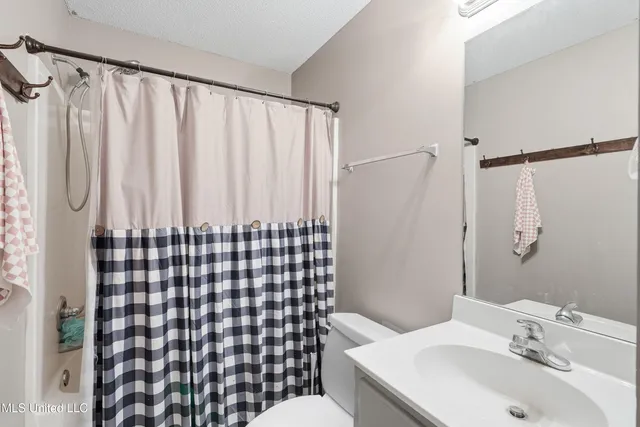 $255,000 | 109 Waverly Circle, Senatobia, MS 38668