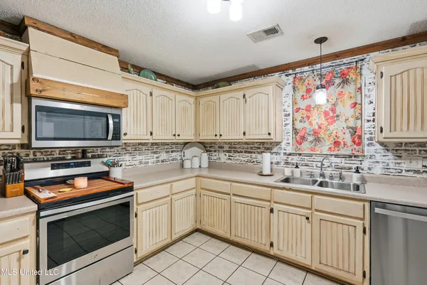 $255,000 | 109 Waverly Circle, Senatobia, MS 38668