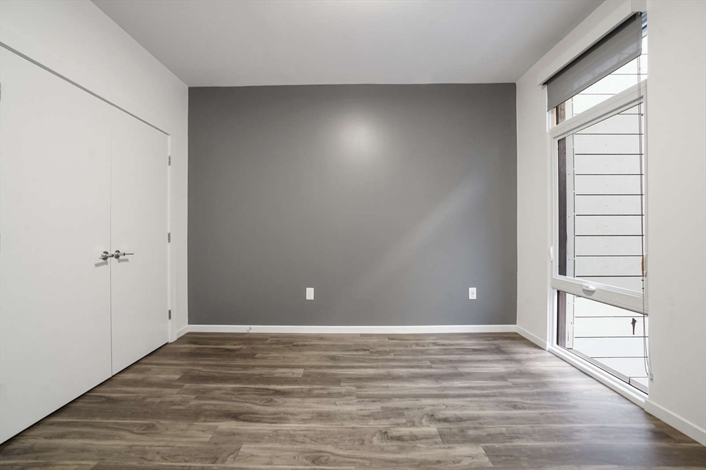 839 Beacon Street, Unit 311 Boston, MA 02215 - Photo 7 of 8