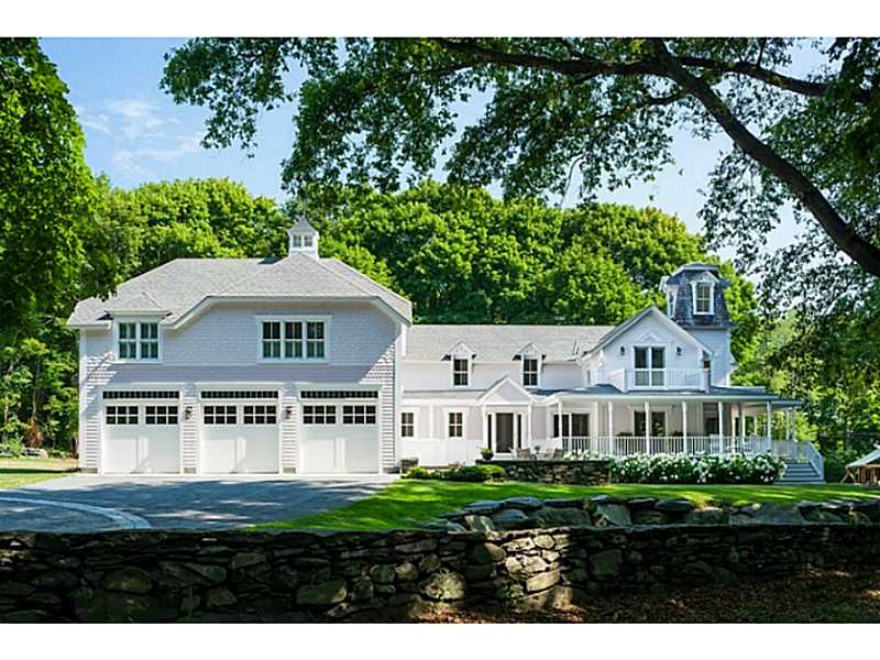 Exterior Front. A Mixture of old and new. Stonewall Cottage has history and modern flair.