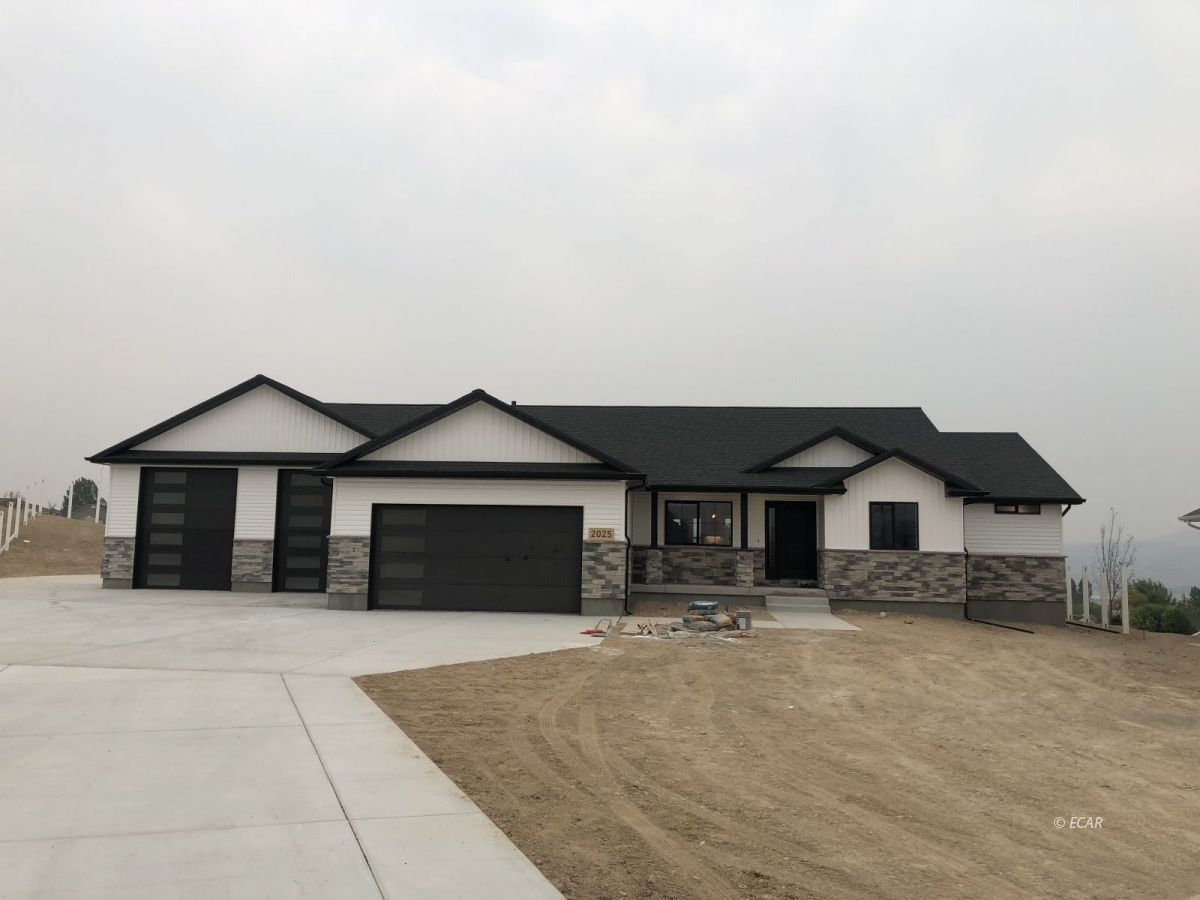 2025 Eagle Rdg Loop, Unit 7 Elko, NV 89801 - Photo 1 of 4 Gallery Image 1