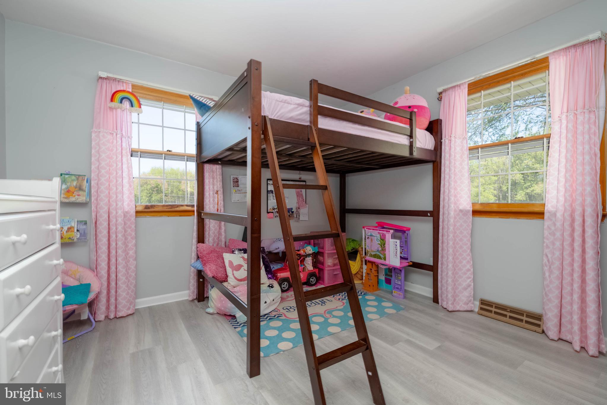 4007 Lee Road Aberdeen, MD 21001 - Photo 22 of 57 a bedroom with bunk bed and a window