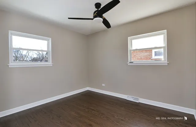 $345,000 | 447 Elmhurst Road, Mount Prospect, IL 60056