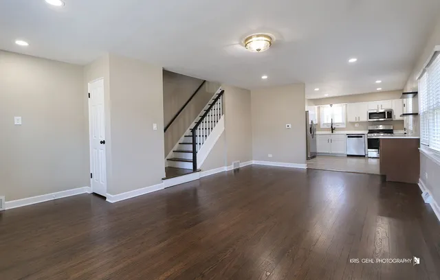 $345,000 | 447 Elmhurst Road, Mount Prospect, IL 60056