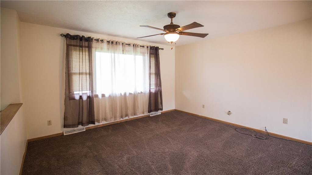 159 Sutherland Road Grove City, PA 16127 - Photo 3 of 20