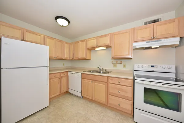 $159,900 | 11927 West Appleton Avenue, Unit 6, Milwaukee, WI 53224