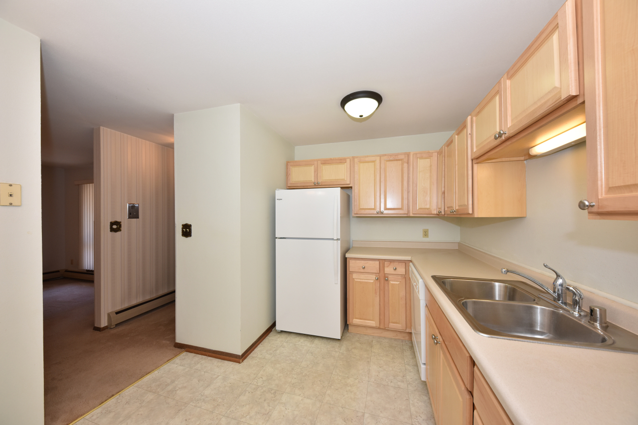 11927 West Appleton Avenue, Unit 6 Milwaukee, WI 53224 - Photo 12 of 38 Photo 20