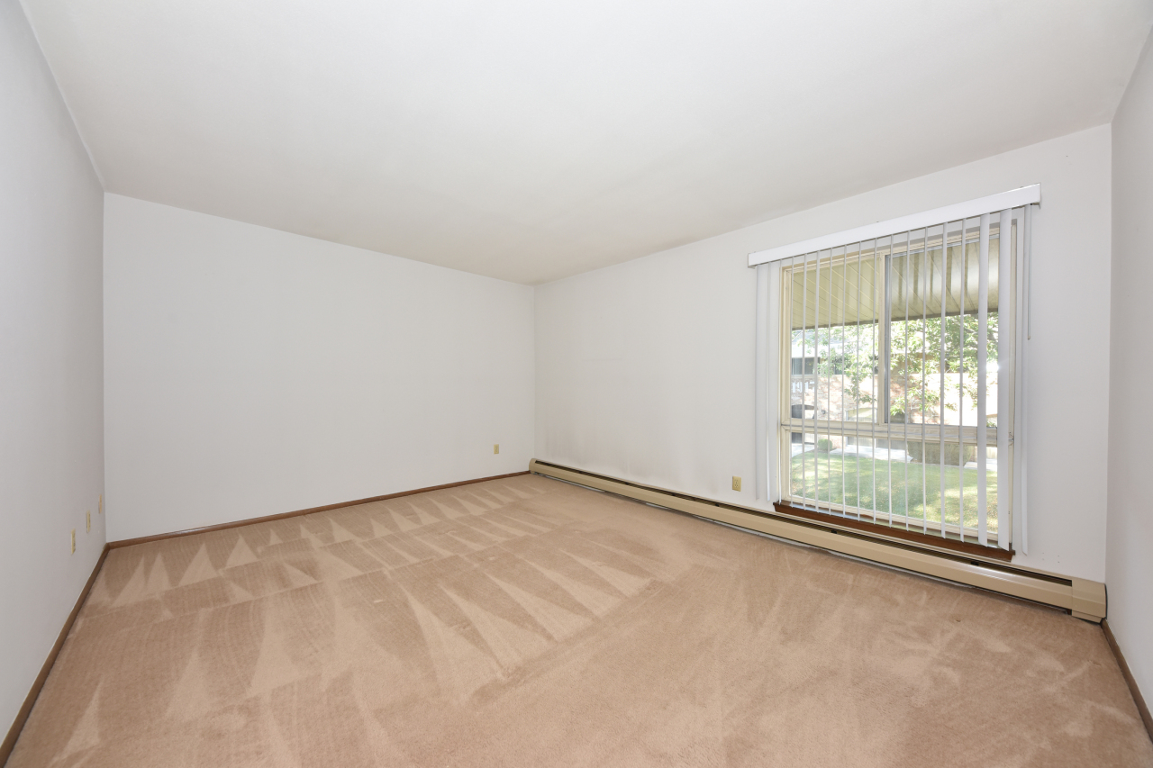 11927 West Appleton Avenue, Unit 6 Milwaukee, WI 53224 - Photo 20 of 38 Photo 32