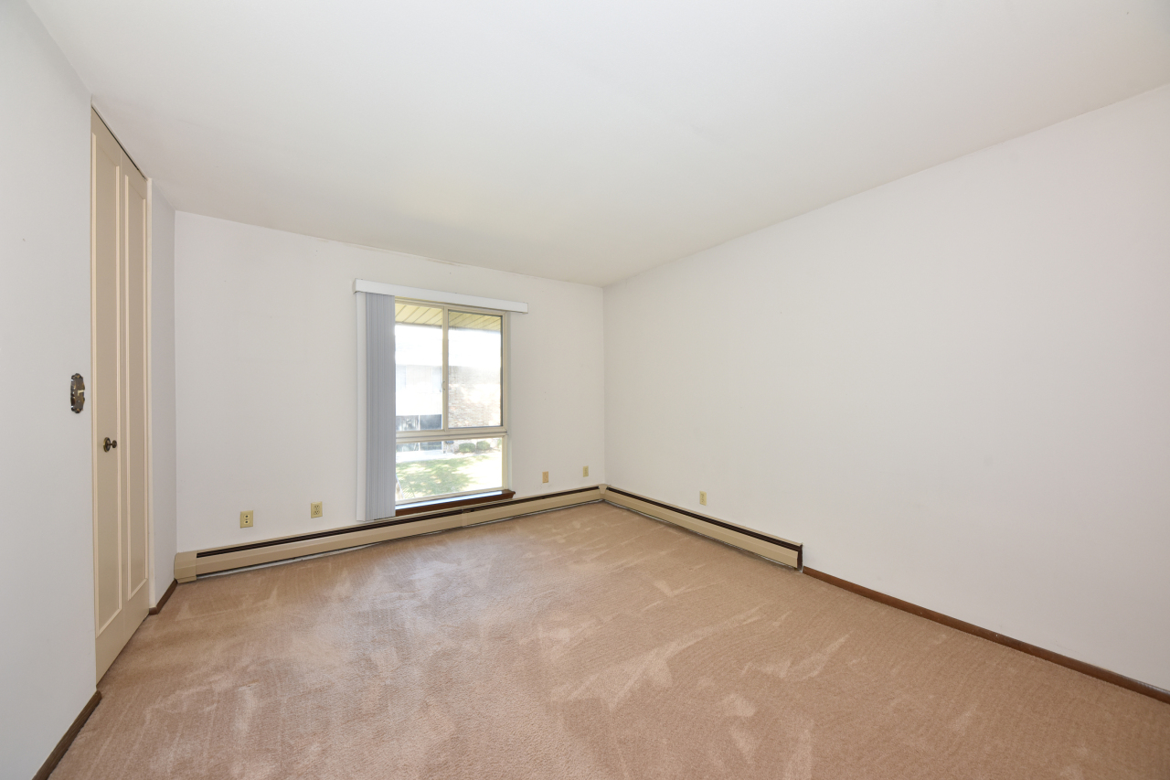 11927 West Appleton Avenue, Unit 6 Milwaukee, WI 53224 - Photo 25 of 38 Photo 36