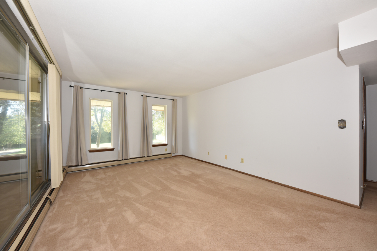 11927 West Appleton Avenue, Unit 6 Milwaukee, WI 53224 - Photo 30 of 38 Photo 25