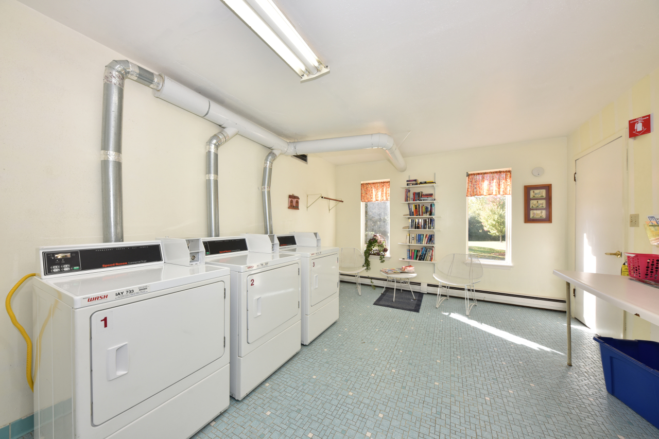11927 West Appleton Avenue, Unit 6 Milwaukee, WI 53224 - Photo 33 of 38 Photo 11
