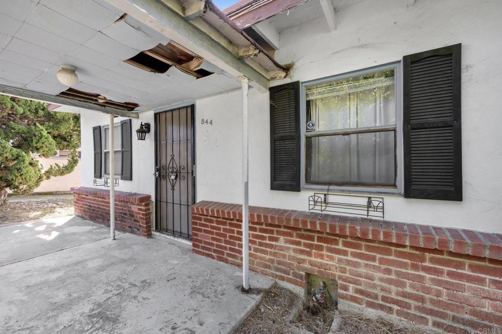 844 Saxony Road Encinitas, CA 92024 - Photo 8 of 31 a view of entrance