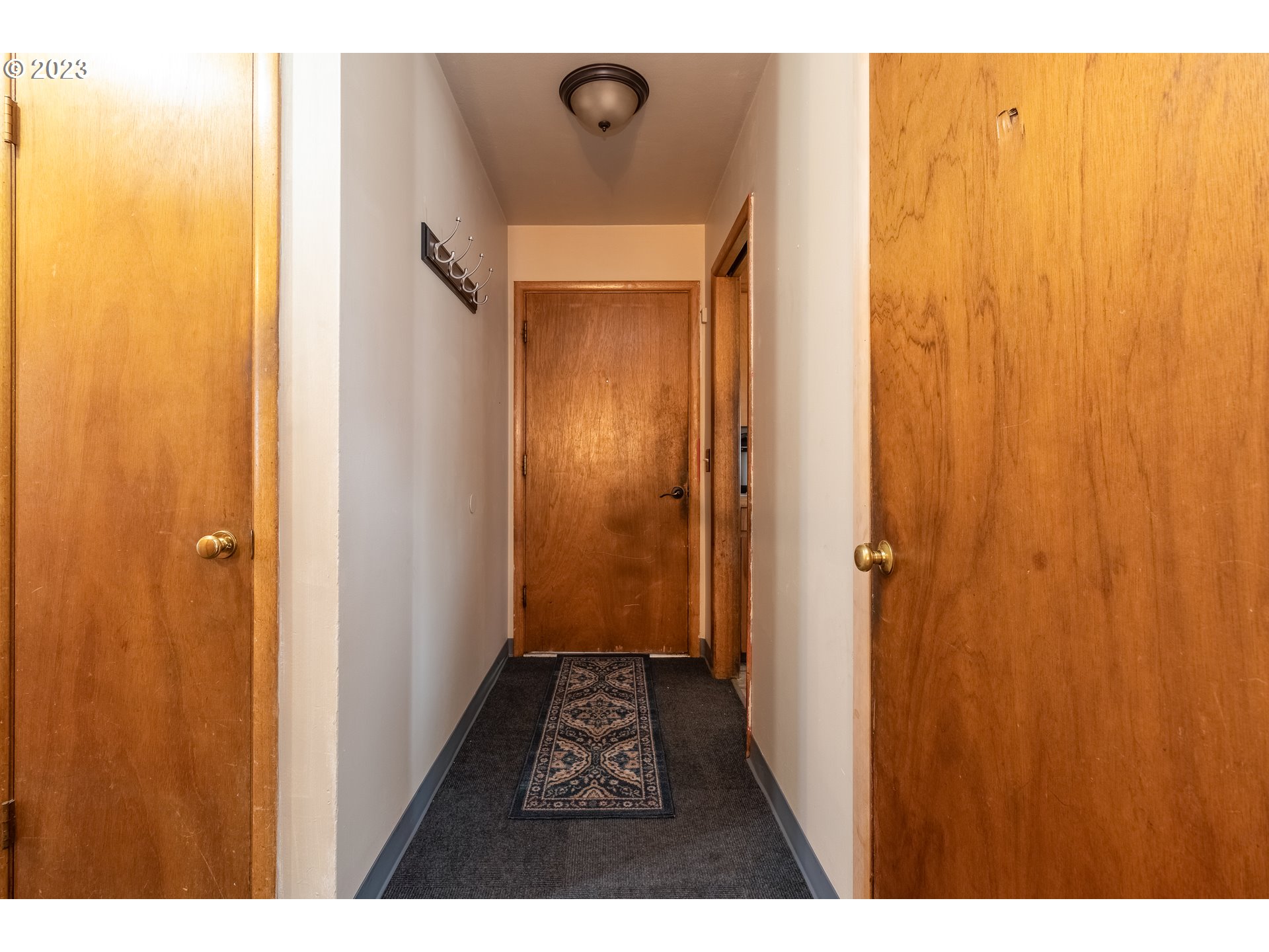 840 West Ridgeway Avenue Hermiston, OR 97838 - Photo 2 of 18 Entrance/Foyer