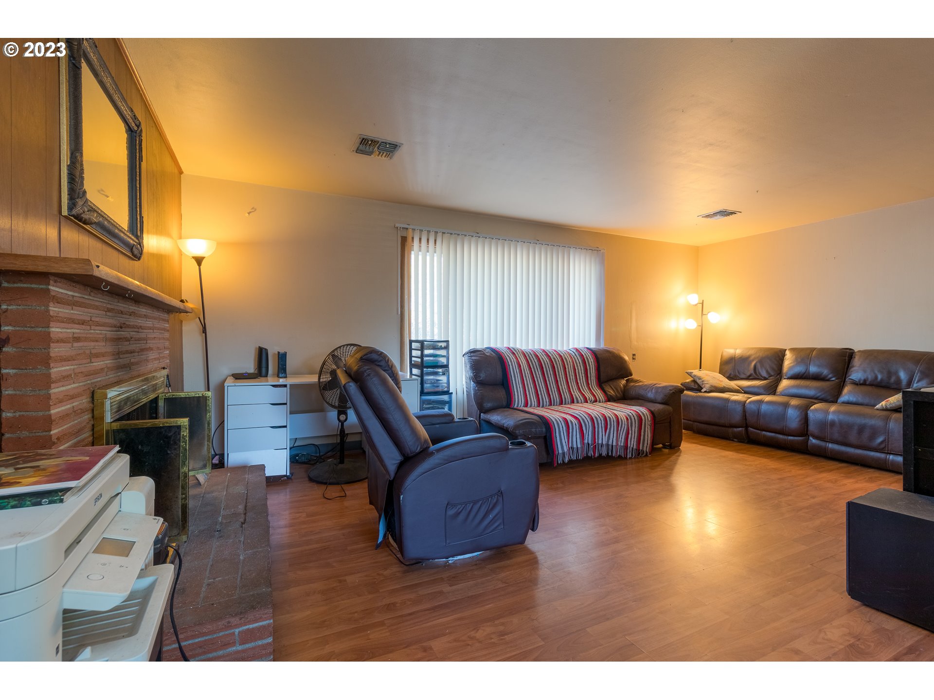 840 West Ridgeway Avenue Hermiston, OR 97838 - Photo 4 of 18 Living Room