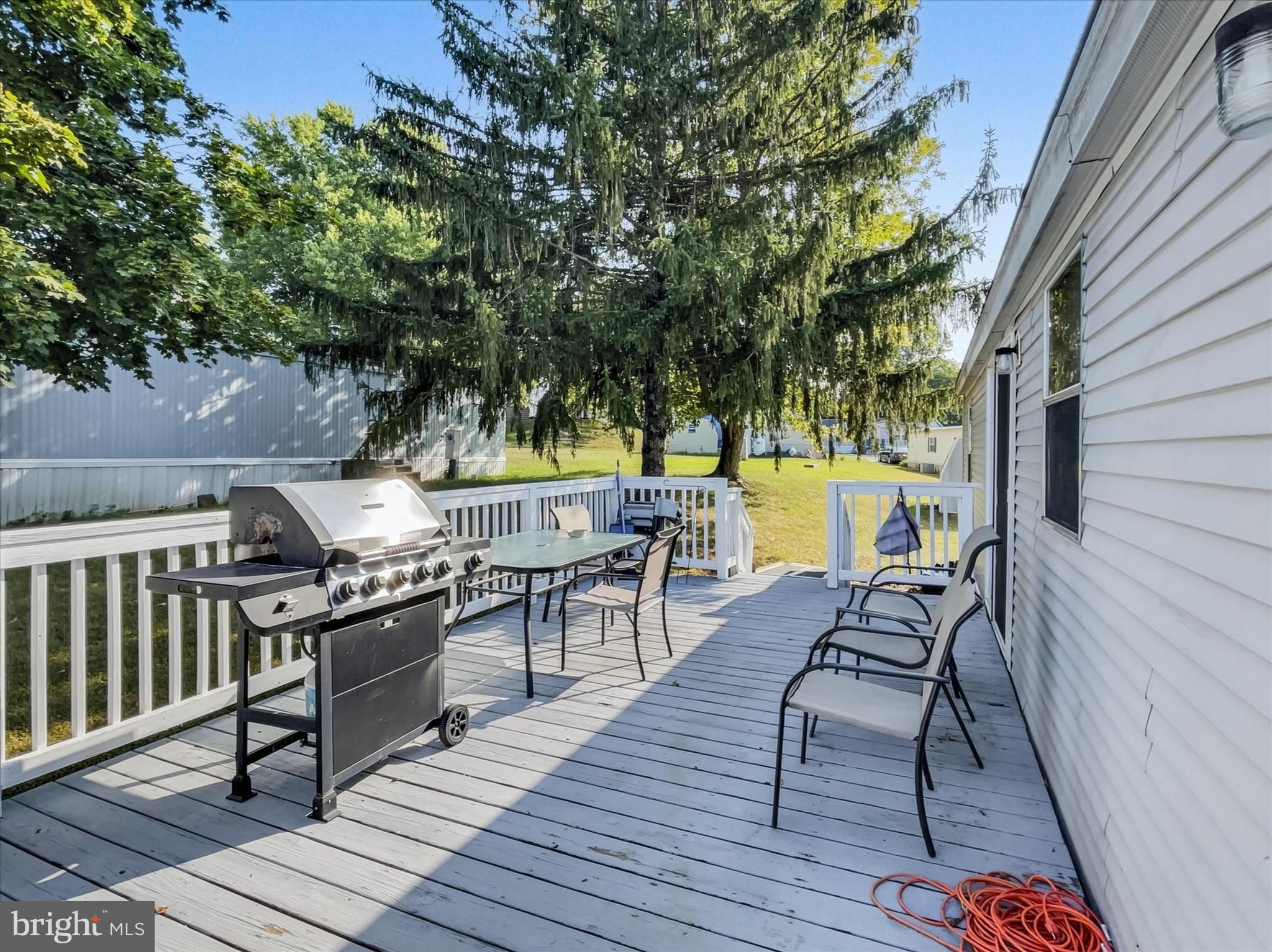 43 B Street York, PA 17408 - Photo 20 of 23 swimming pool view with a seating space