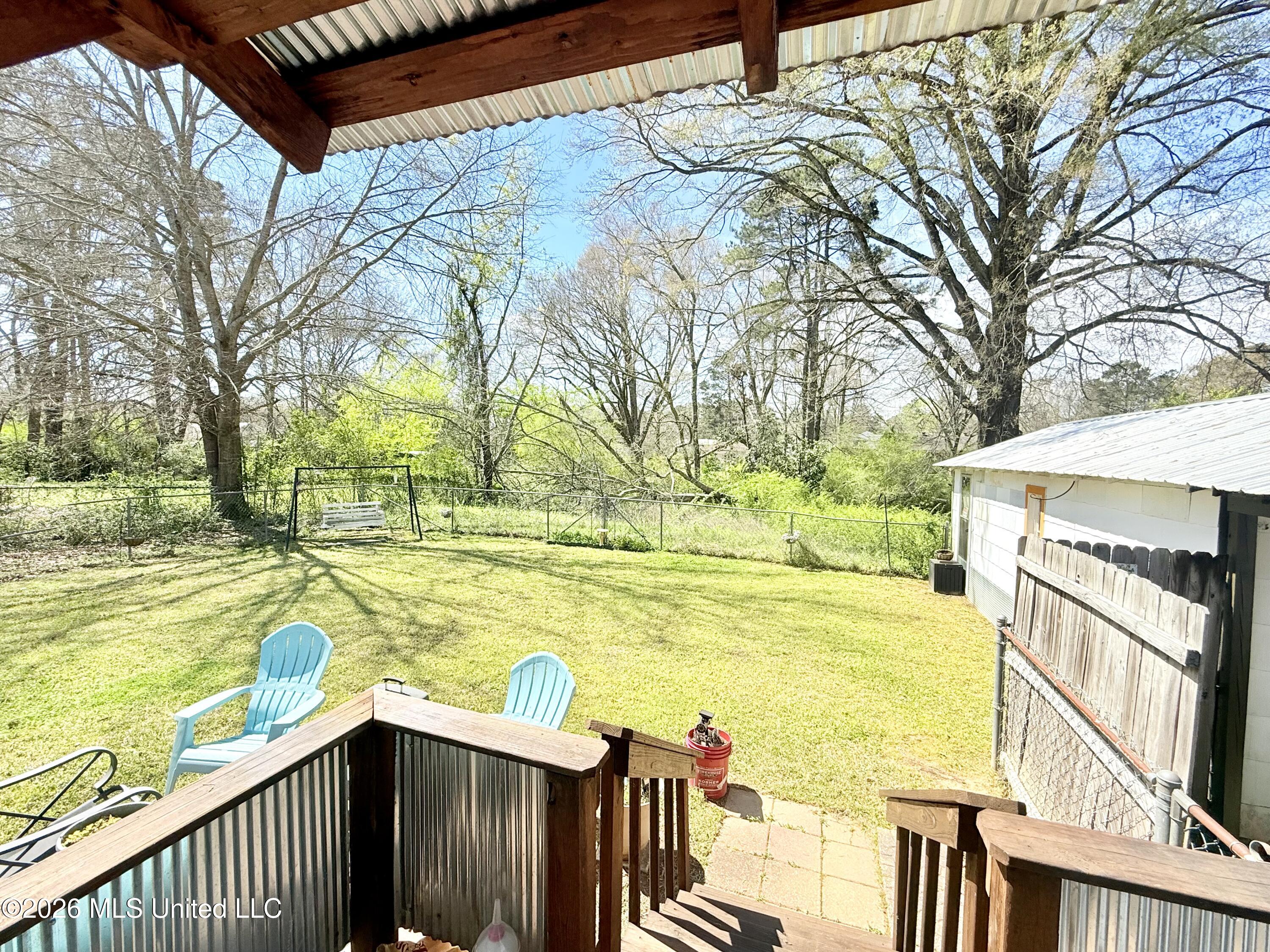 2221 Long Street Grenada, MS 38901 - Photo 12 of 15 IMG_6884
