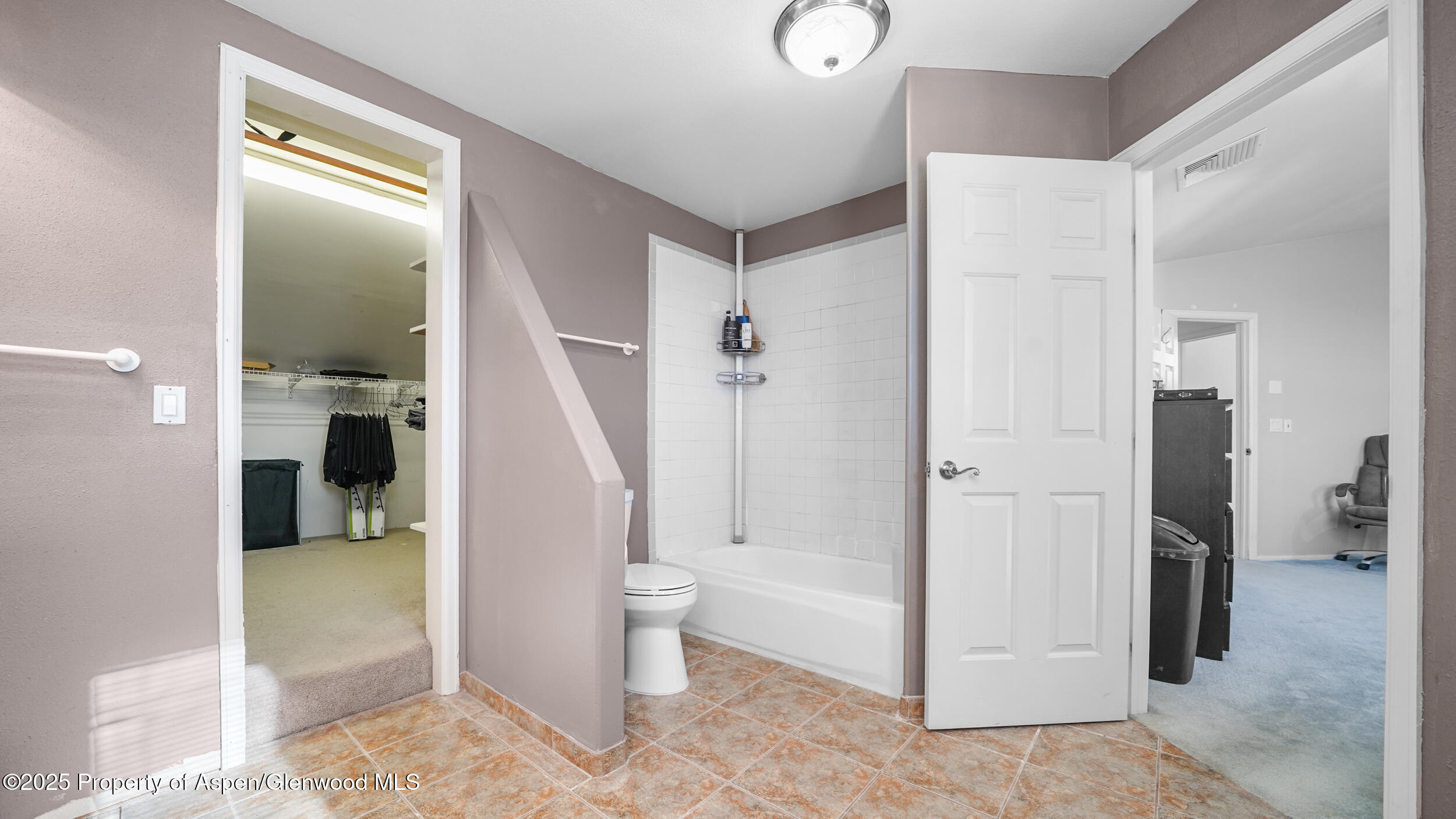 949 Edelweiss Court Rifle, CO 81650 - Photo 17 of 40 Primary Bathroom