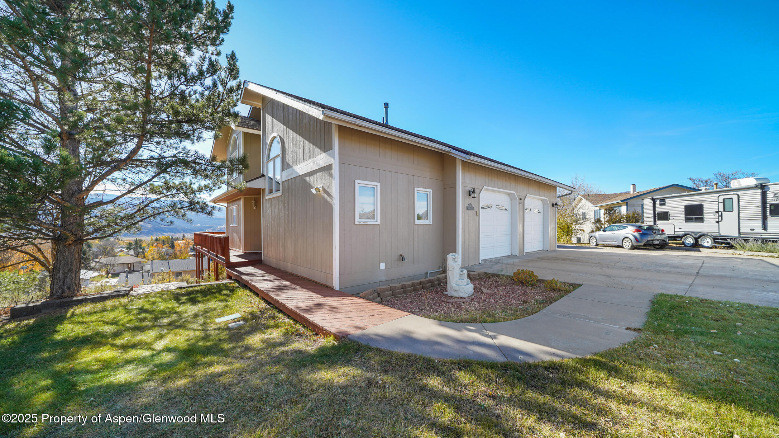 949 Edelweiss Court Rifle, CO 81650 - Photo 2 of 40 Entrance