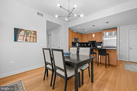 $925,000 | 2425 L Street Northwest, Unit 537, Washington, DC 20037