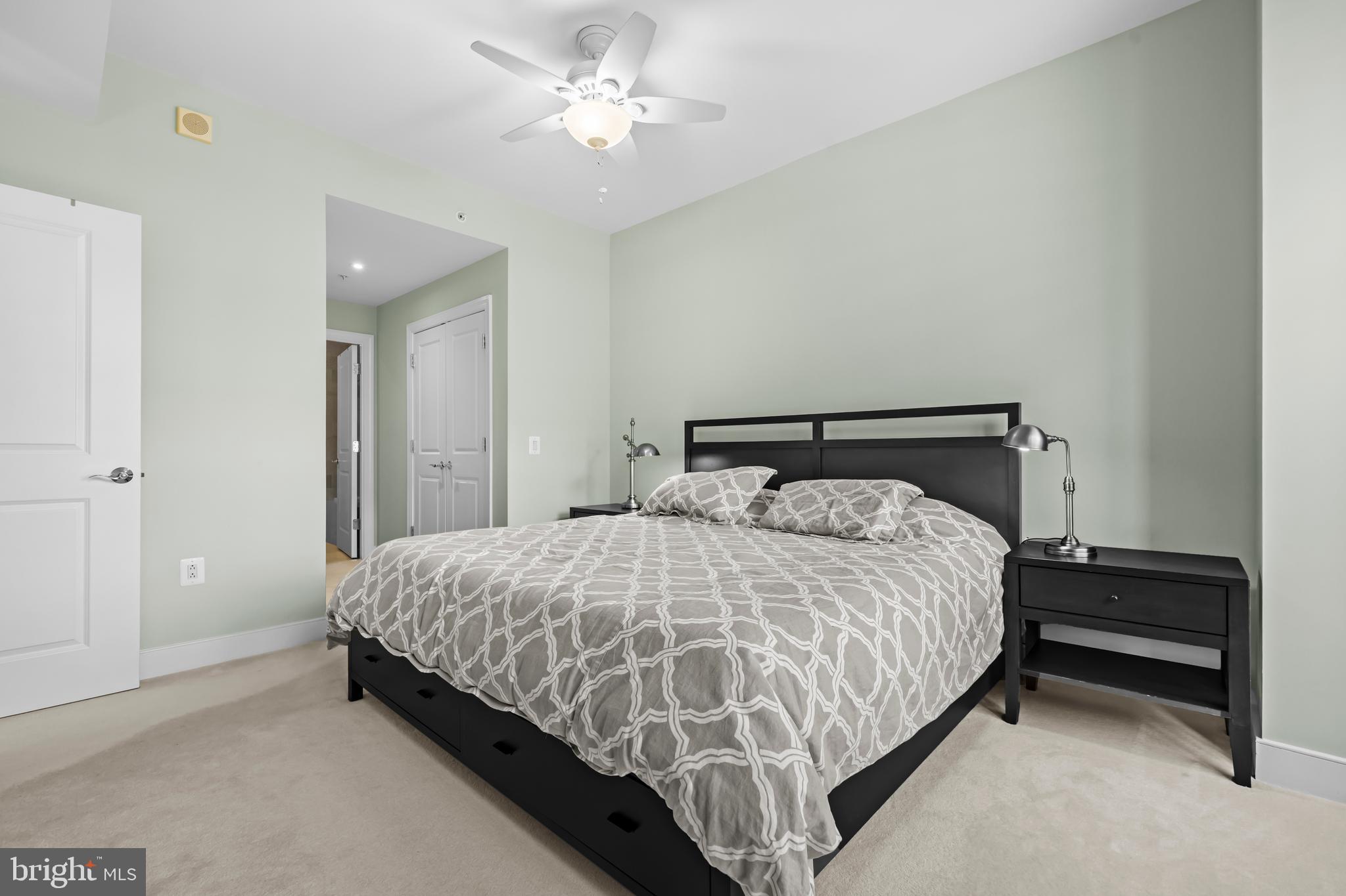 2425 L Street Northwest, Unit 537 Washington, DC 20037 - Photo 23 of 38